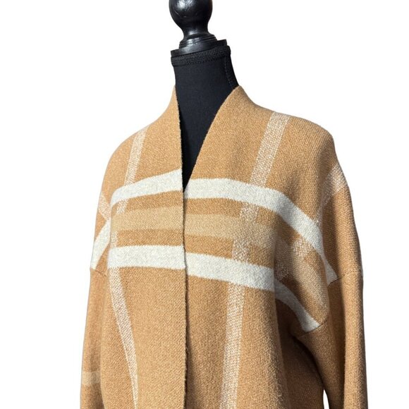 Banana Republic Open-Front Cardigan in Camel and Cream Plaid, Soft & Cozy - Picture 4 of 8